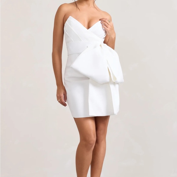 Club L London Dresses & Skirts - Club L London WHITE BANDEAU MINI DRESS WITH OVERSIZED BOW